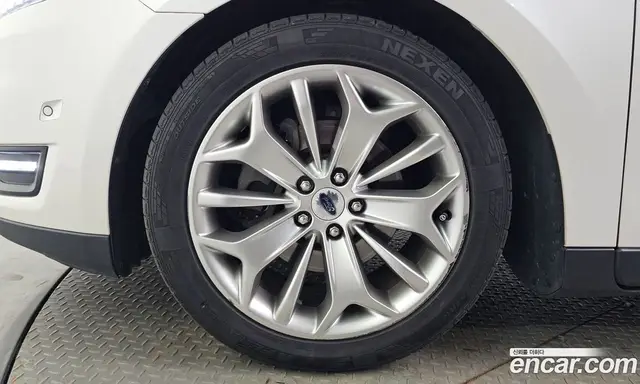 Ford Taurus 2015 2.0 автомат (гидро), миниатюра 5