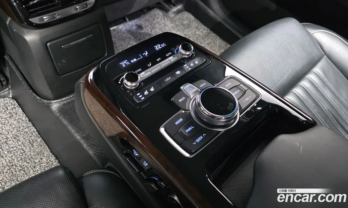 Genesis EQ900 2016 5.0 автомат (гидро), фото 19