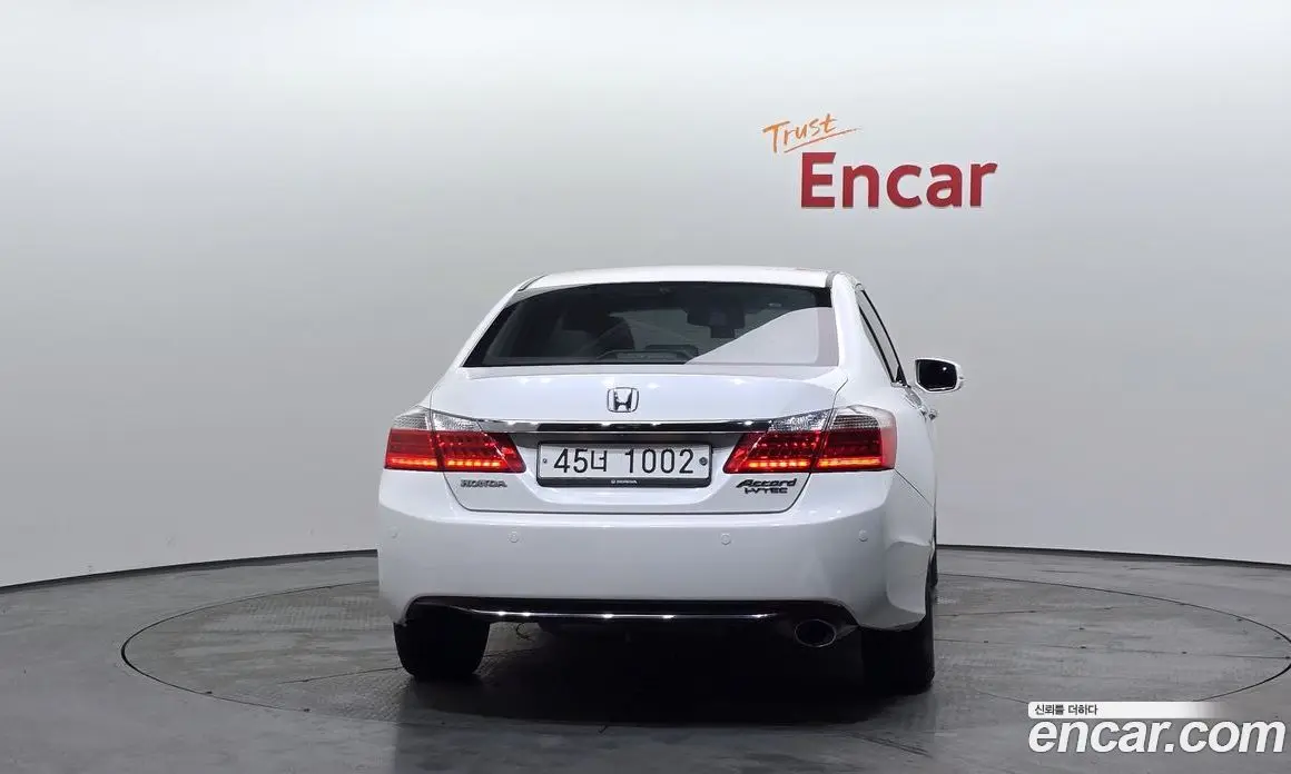 Honda Accord 2014 2.4 автомат (гидро), фото 4 Honda Accord 2014 2.4 автомат (гидро), фото 4