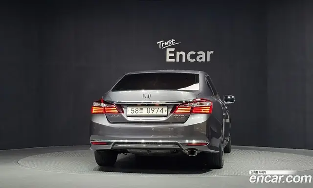 Honda Accord 2016 2.4 автомат (гидро), миниатюра 4