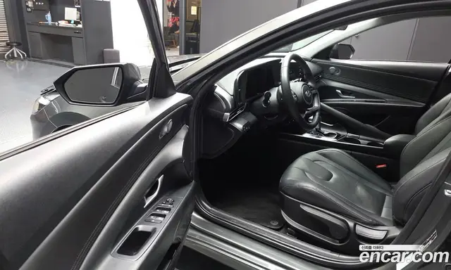 Hyundai Avante 2020 1.6 автомат (гидро), миниатюра 10 Hyundai Avante 2020 1.6 автомат (гидро), миниатюра 10