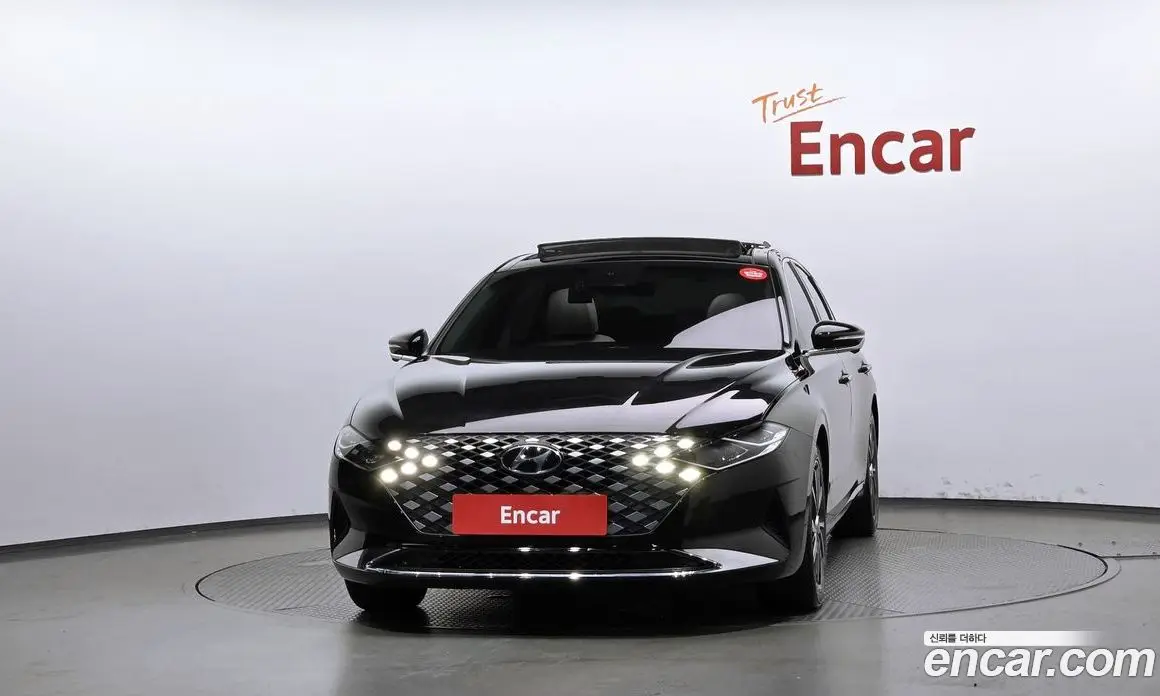 Hyundai Grandeur 2022 2.5 автомат (гидро), фото 3