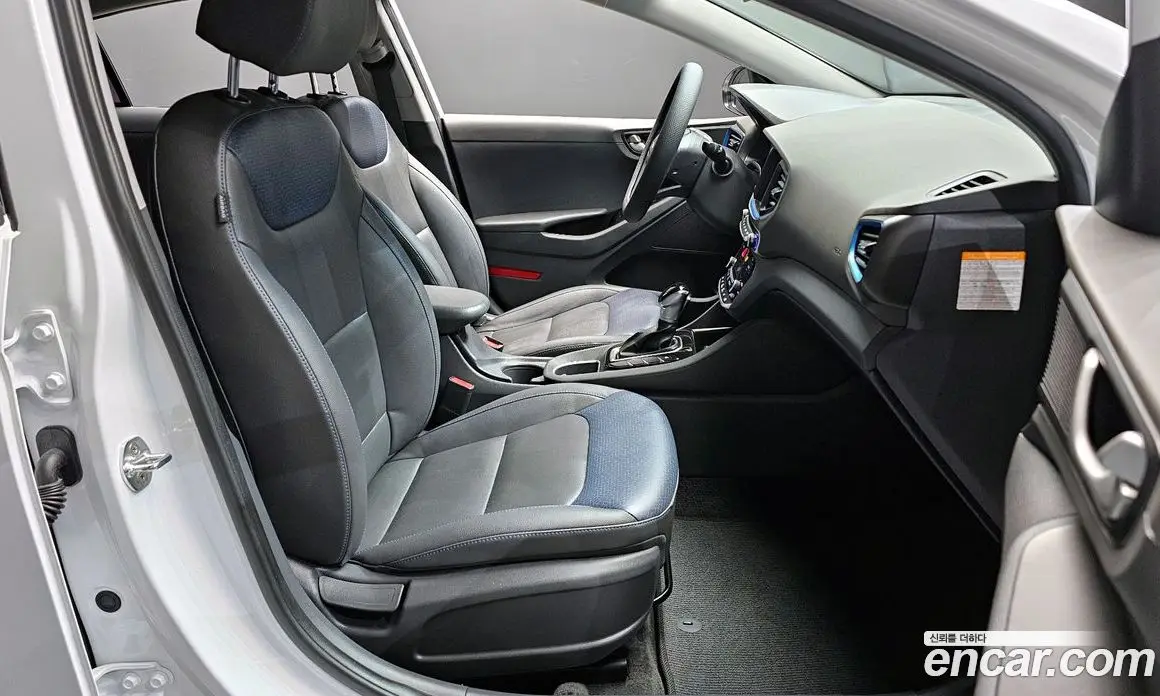 Hyundai Ioniq 2018 1.6 автомат (гидро), фото 11 Hyundai Ioniq 2018 1.6 автомат (гидро), фото 11
