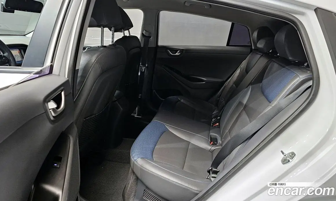 Hyundai Ioniq 2018 1.6 автомат (гидро), фото 13 Hyundai Ioniq 2018 1.6 автомат (гидро), фото 13