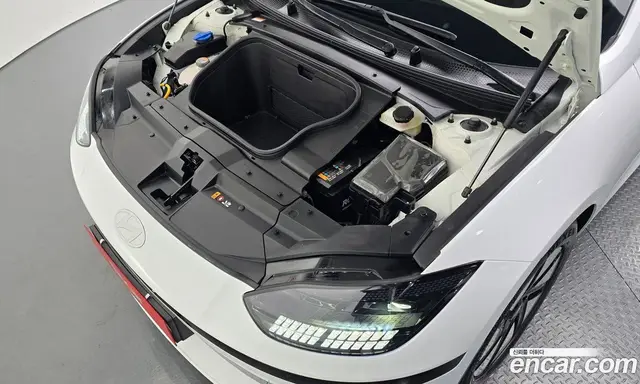 Hyundai Ioniq 6 2023 0.1 автомат (гидро), миниатюра 6