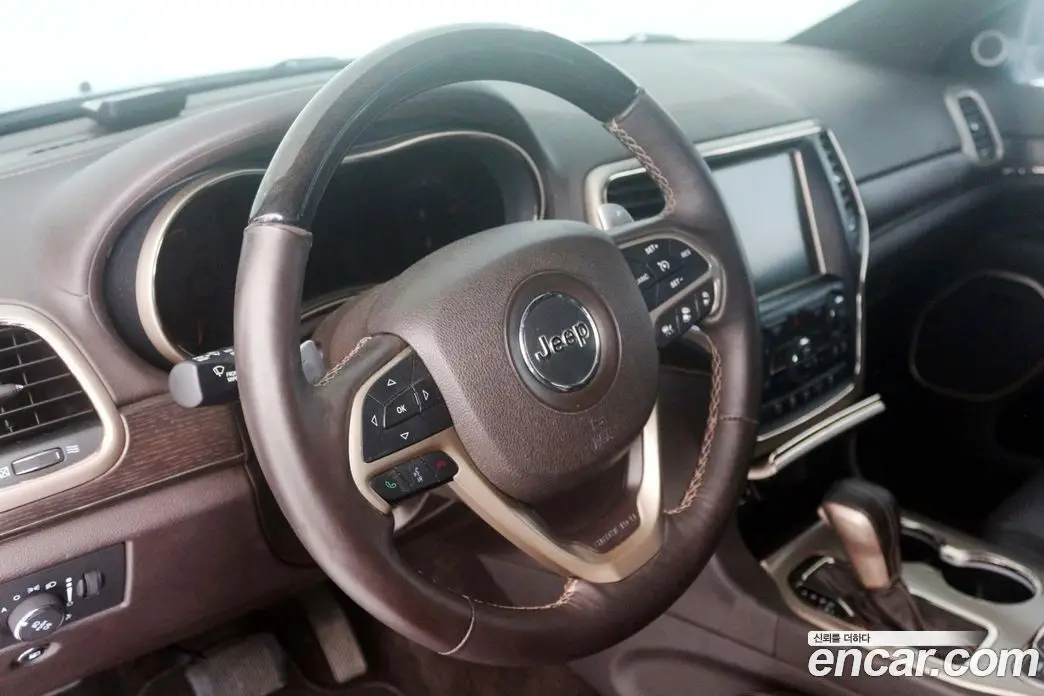 Jeep Cherokee 2016 3.0 автомат (гидро), фото 16