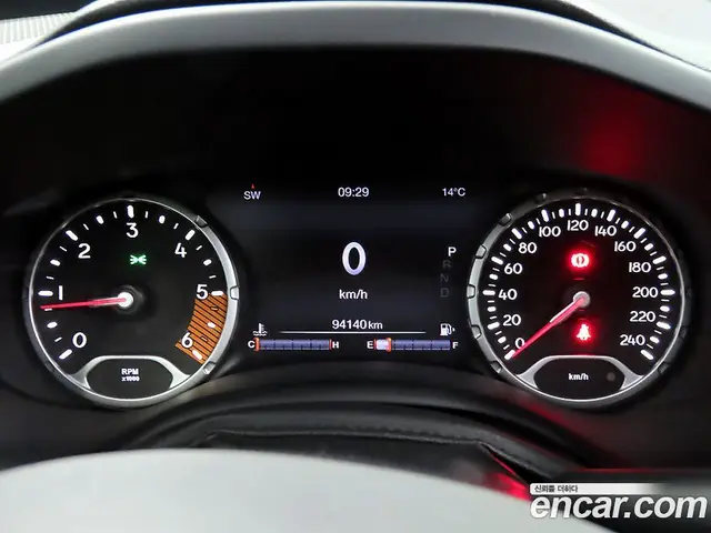 Jeep Renegade 2020 1.6 автомат (гидро), миниатюра 10