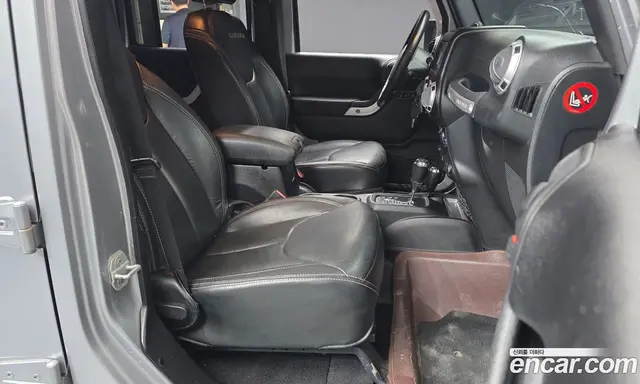 Jeep Wrangler 2013 2.8 автомат (гидро), миниатюра 11