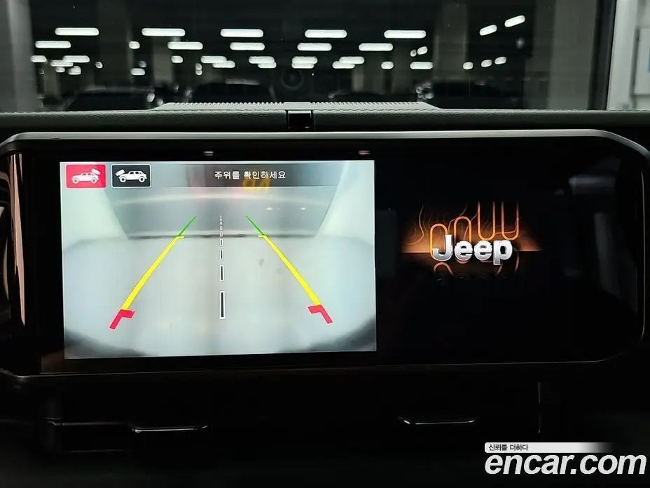Jeep Wrangler 2024 2.0 автомат (гидро), фото 15