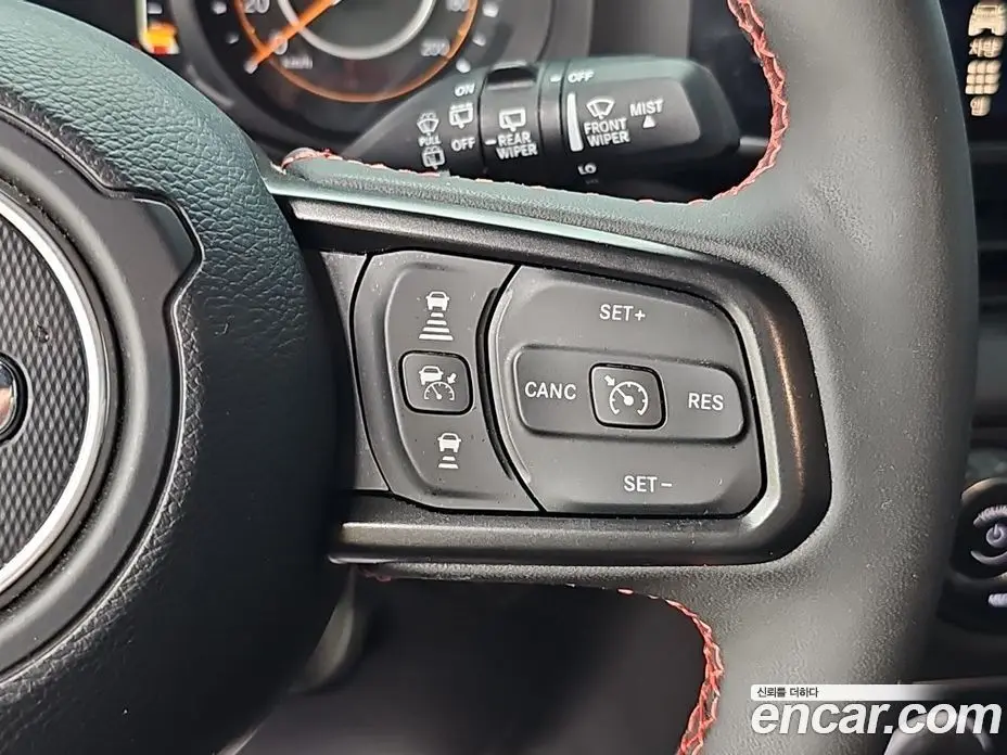 Jeep Wrangler 2024 2.0 автомат (гидро), фото 17
