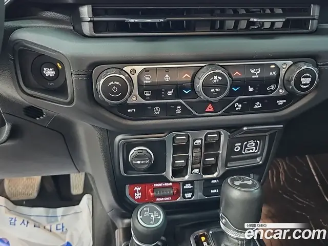 Jeep Wrangler 2024 2.0 автомат (гидро), миниатюра 10