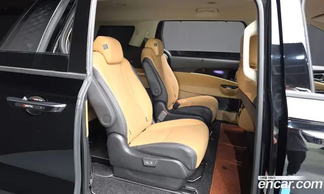 Kia Carnival 2023 3.5 автомат (гидро), миниатюра 11
