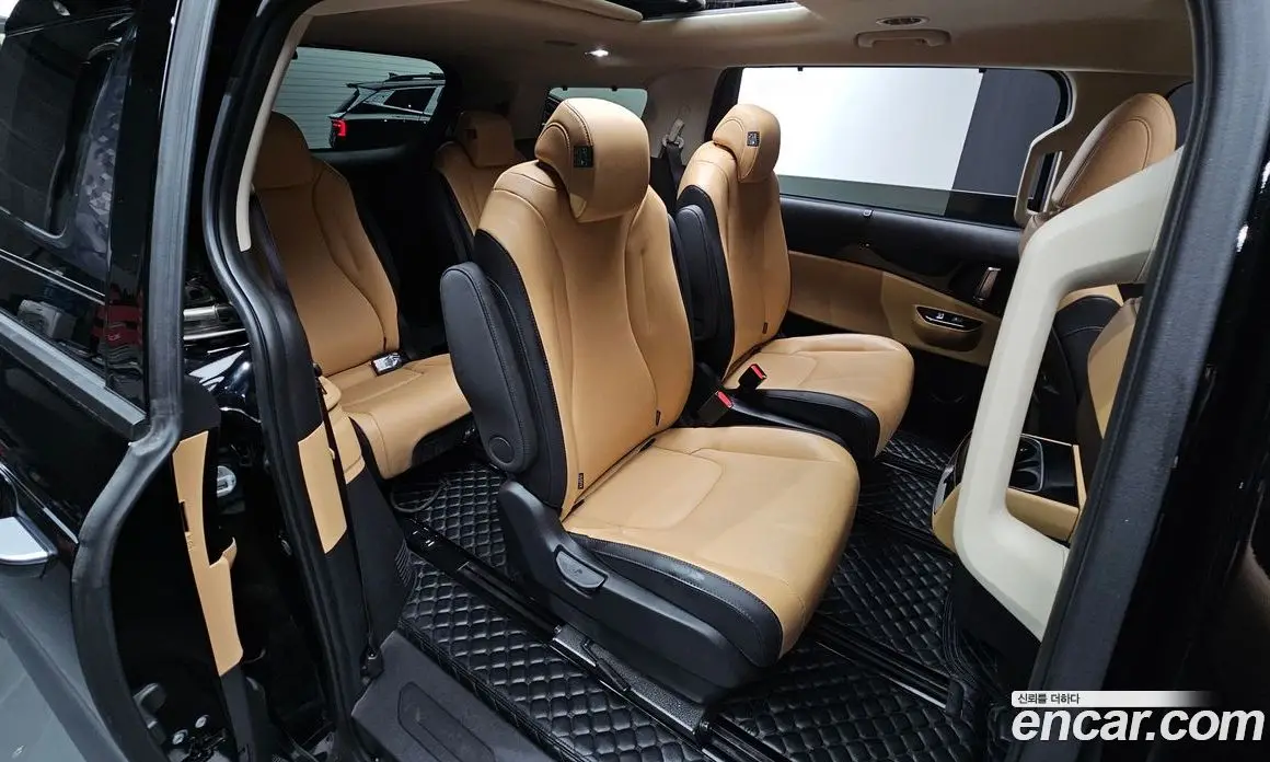 Kia Carnival 2023 3.5 автомат (гидро), фото 11