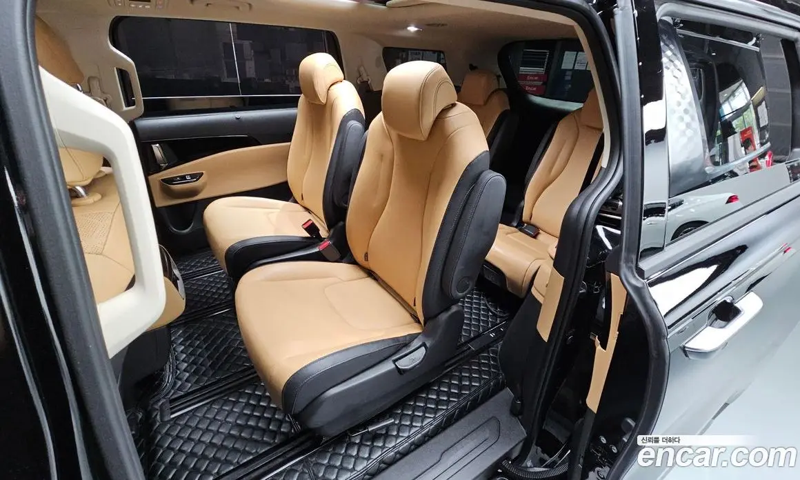Kia Carnival 2023 3.5 автомат (гидро), фото 12