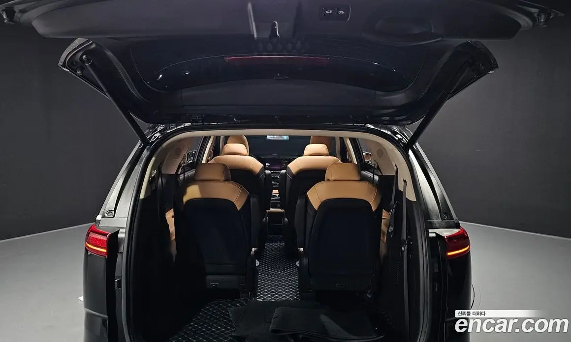 Kia Carnival 2023 3.5 автомат (гидро), фото 20