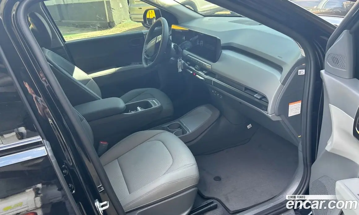 Kia EV3 2025 автомат (гидро), фото 10 Kia EV3 2025 автомат (гидро), фото 10