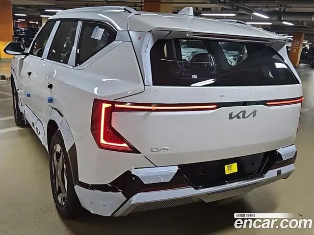 Kia EV5 2026 0.4 автомат (гидро), миниатюра 6 Kia EV5 2026 0.4 автомат (гидро), миниатюра 6