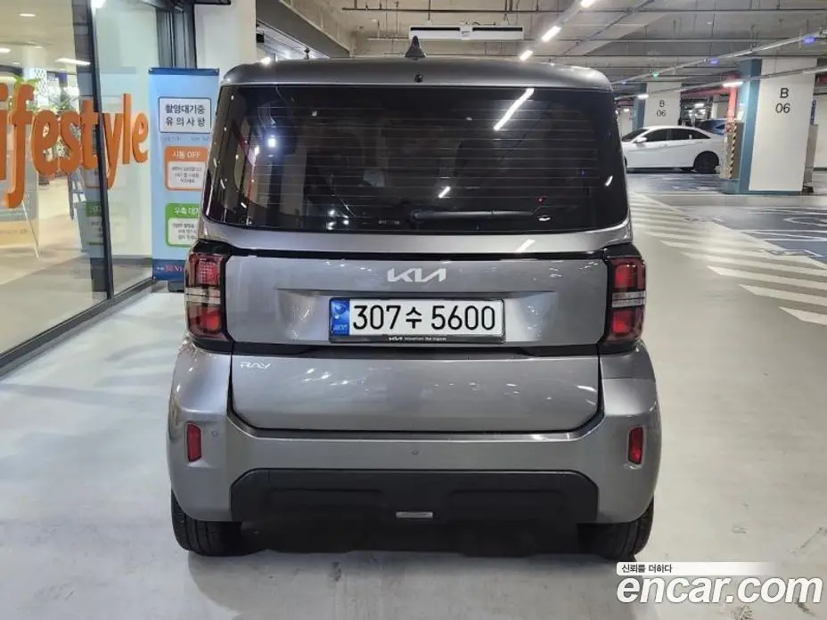 Kia Ray 2023 1.0 автомат (гидро), фото 5