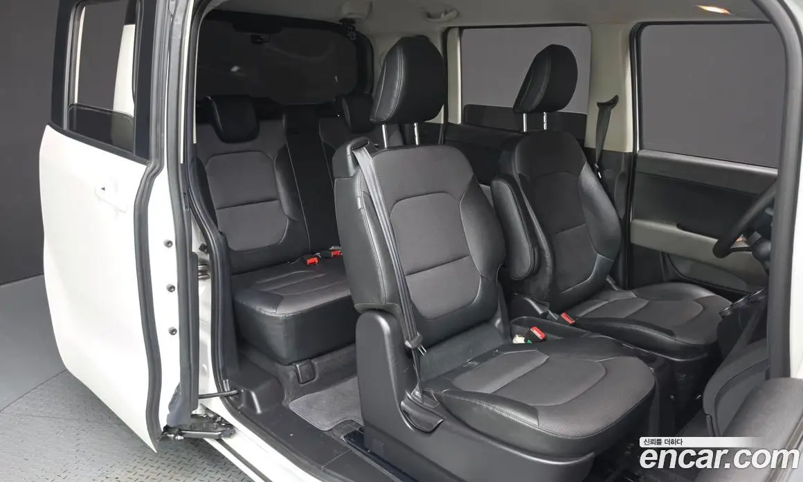 Kia Ray 2024 1.0 автомат (гидро), фото 12