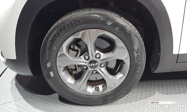 Kia Seltos 2022 1.6 автомат (гидро), миниатюра 5