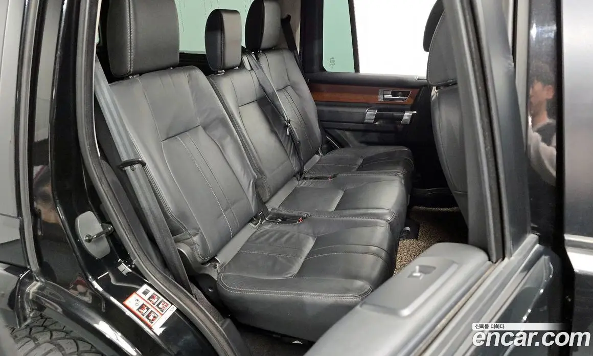 Land Rover Discovery 2013 3.0 автомат (гидро), фото 12