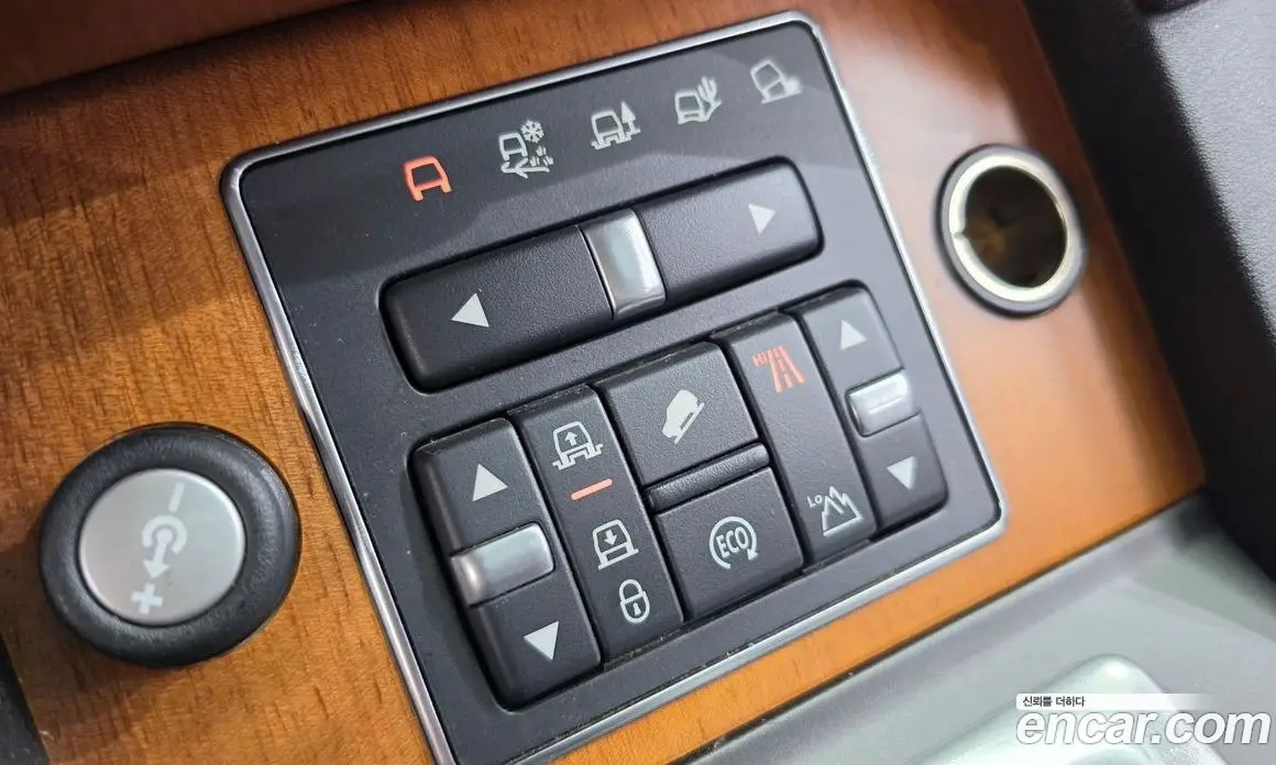 Land Rover Discovery 2014 3.0 автомат (гидро), фото 12