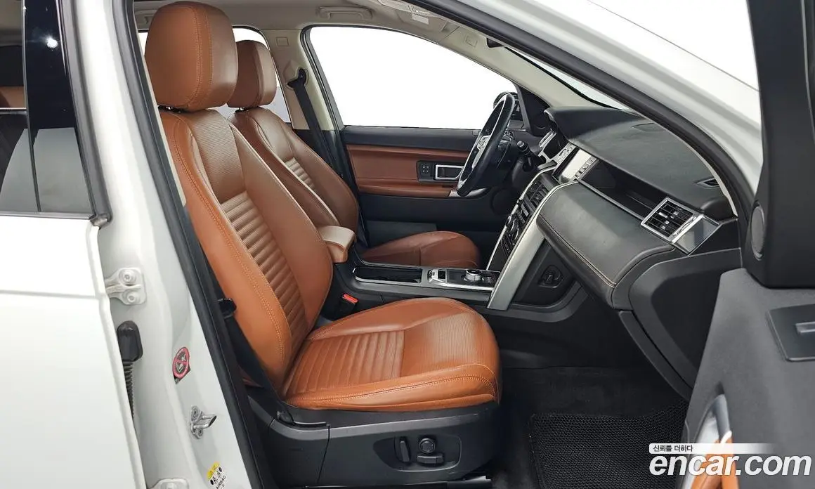 Land Rover Discovery Sport 2016 2.0 автомат (гидро), фото 11