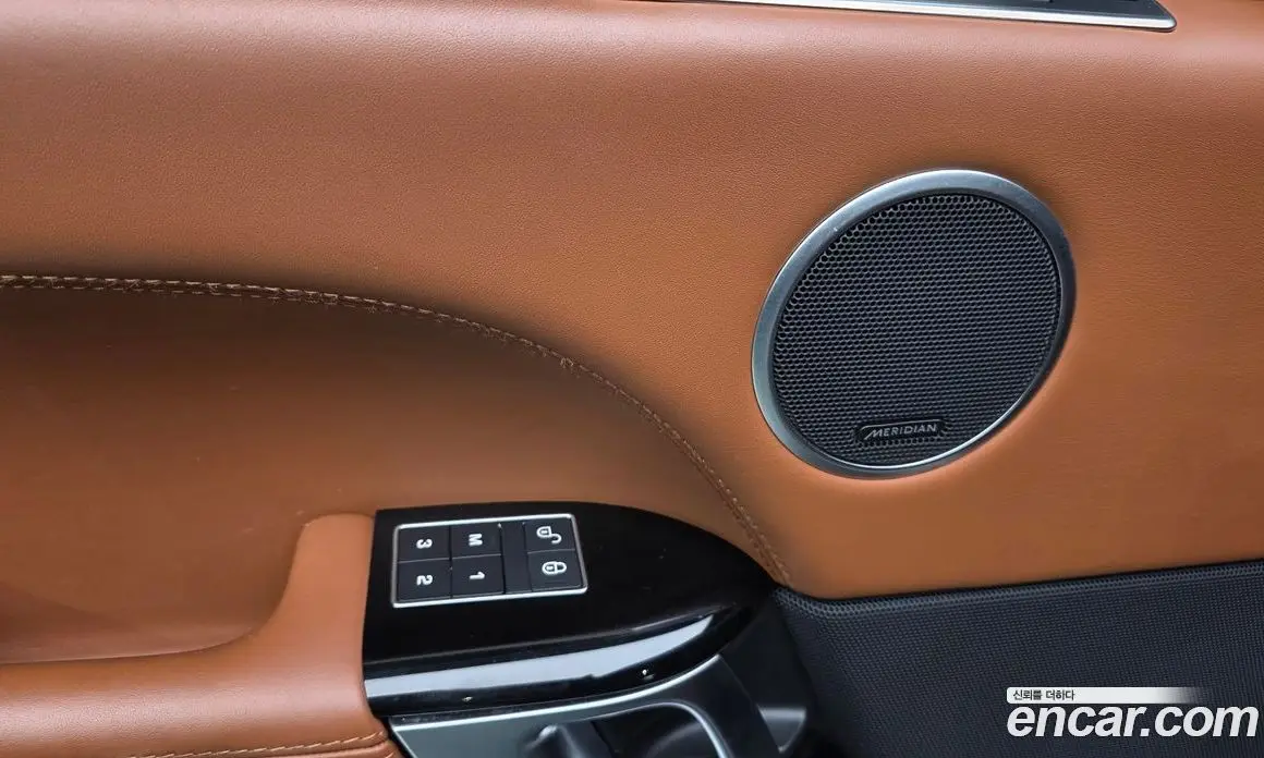 Land Rover Range Rover 2016 4.4 автомат (гидро), фото 19