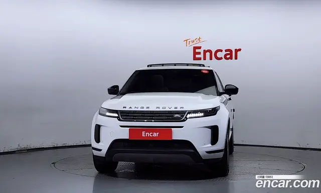 Land Rover Range Rover Evoque 2024 2.0 автомат (гидро), миниатюра 3 Land Rover Range Rover Evoque 2024 2.0 автомат (гидро), миниатюра 3