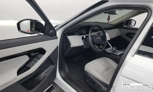 Land Rover Range Rover Evoque 2024 2.0 автомат (гидро), миниатюра 10 Land Rover Range Rover Evoque 2024 2.0 автомат (гидро), миниатюра 10