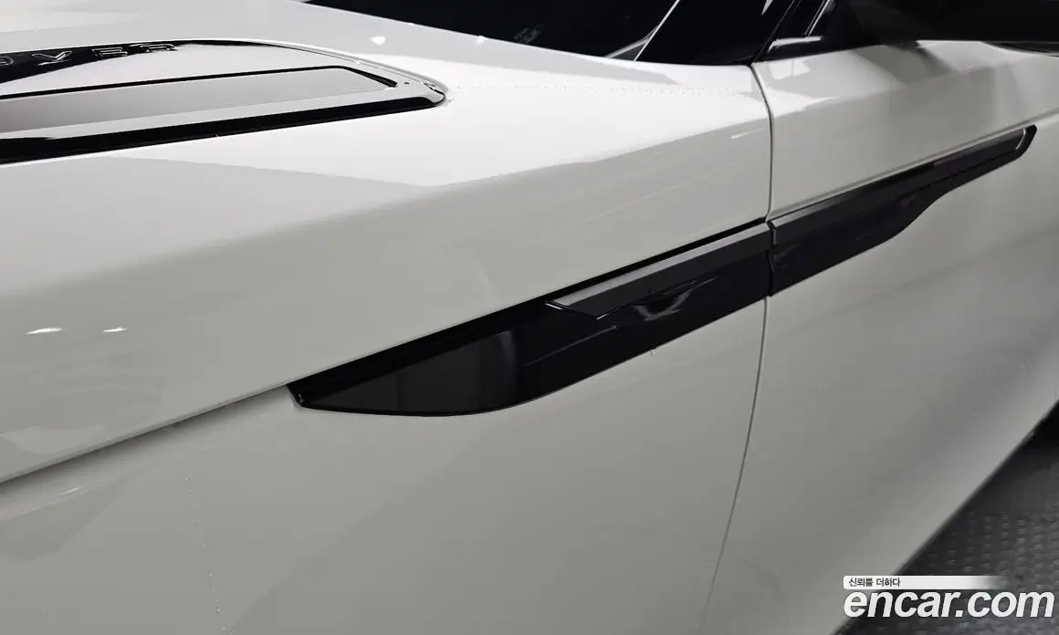 Land Rover Range Rover Velar 2026 2.0 автомат (гидро), фото 20