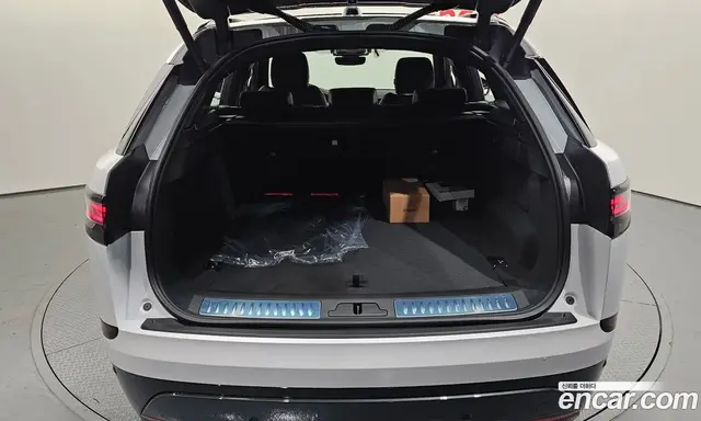 Land Rover Range Rover Velar 2026 2.0 автомат (гидро), миниатюра 10