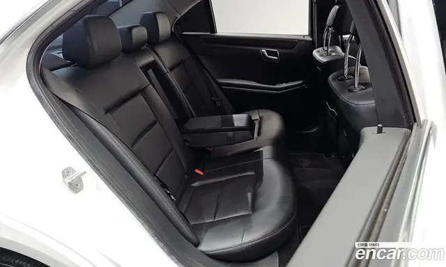 Mercedes-Benz E-Class 2013 1.8 автомат (гидро), миниатюра 11 Mercedes-Benz E-Class 2013 1.8 автомат (гидро), миниатюра 11