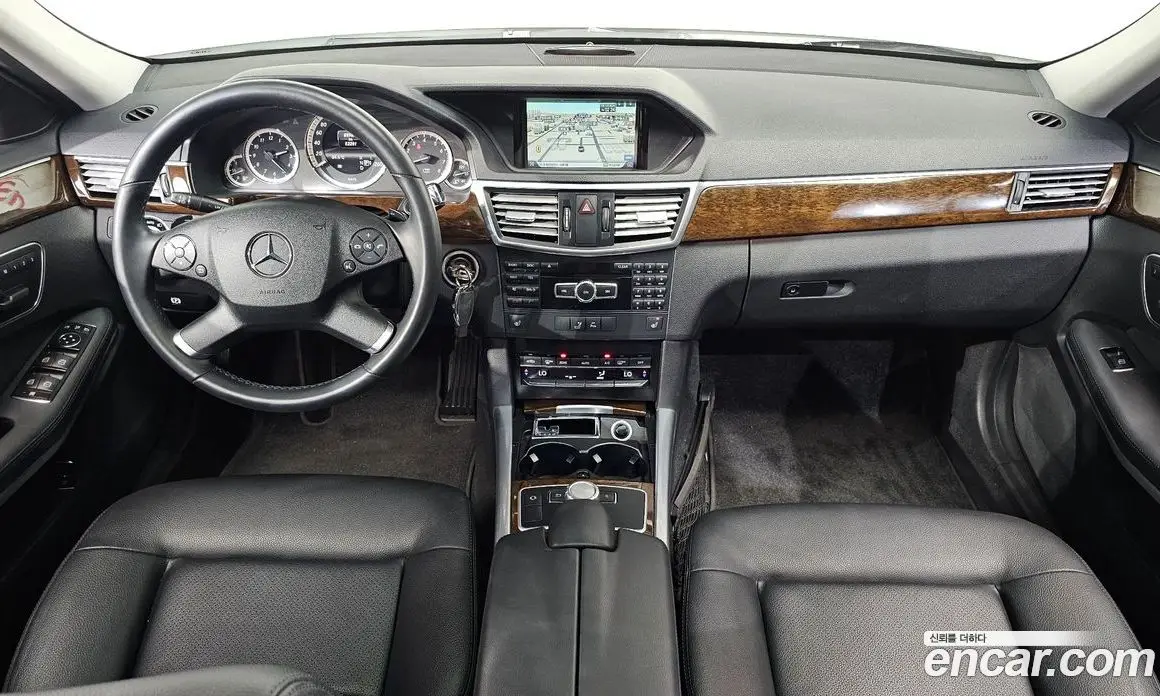 Mercedes-Benz E-Class 2013 1.8 автомат (гидро), фото 7 Mercedes-Benz E-Class 2013 1.8 автомат (гидро), фото 7