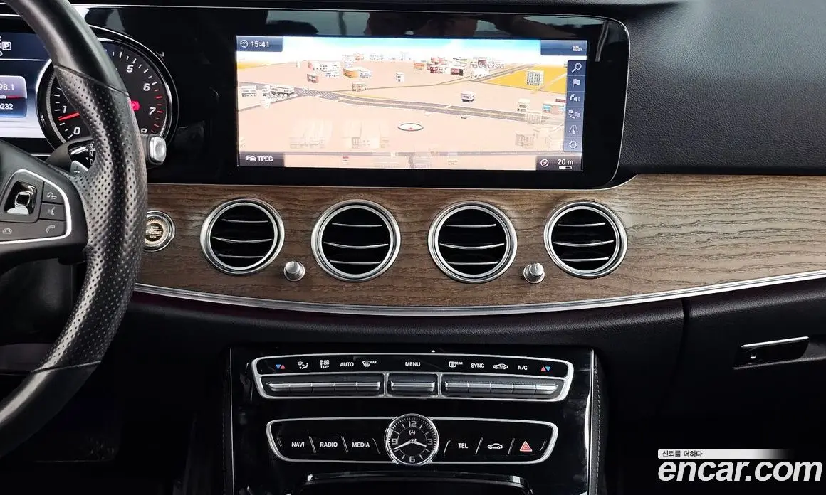 Mercedes-Benz E-Class 2018 2.0 автомат (гидро), фото 14