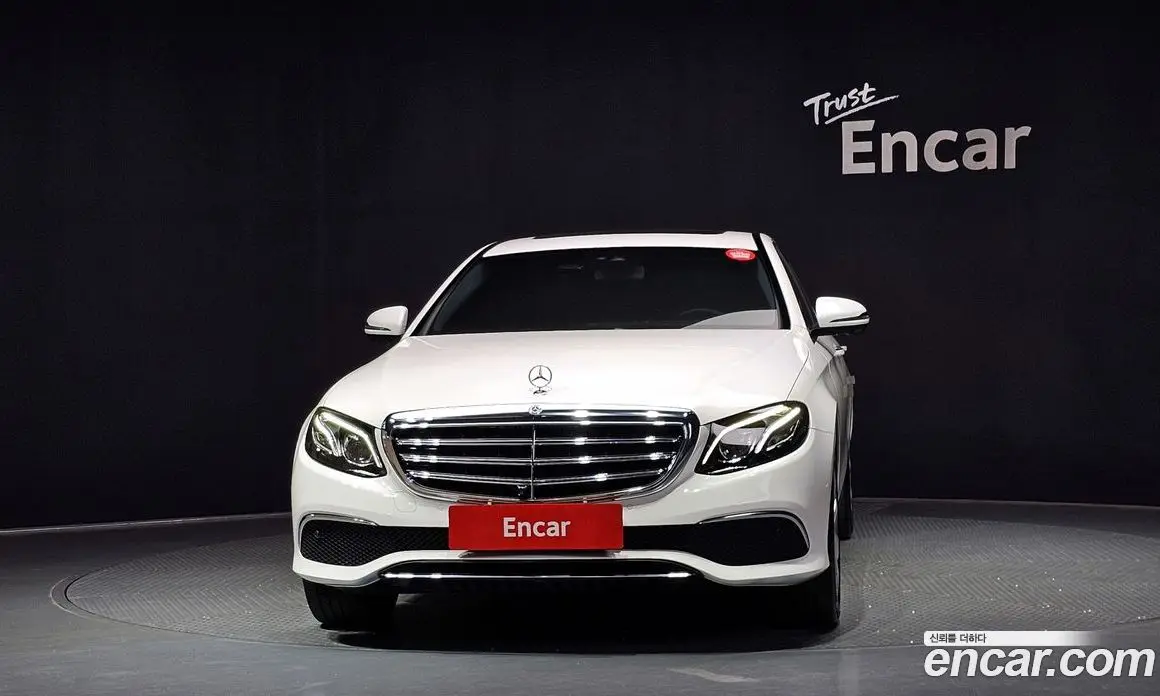 Mercedes-Benz E-Class 2018 2.0 автомат (гидро), фото 3