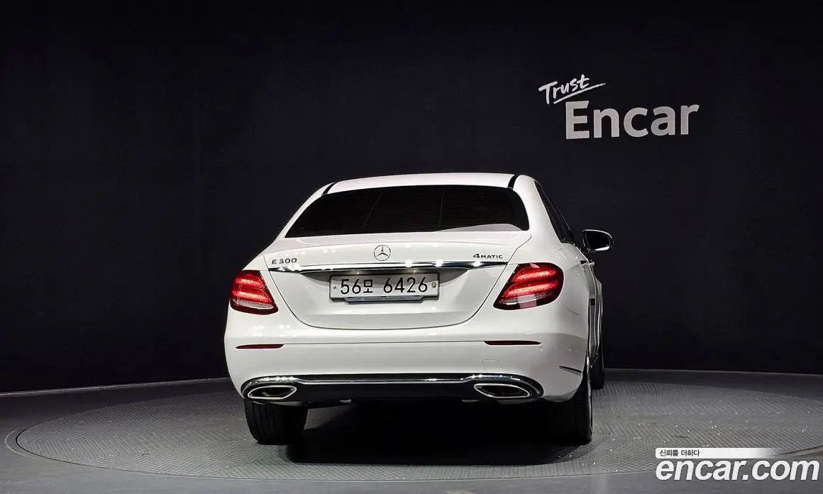 Mercedes-Benz E-Class 2018 2.0 автомат (гидро), фото 4