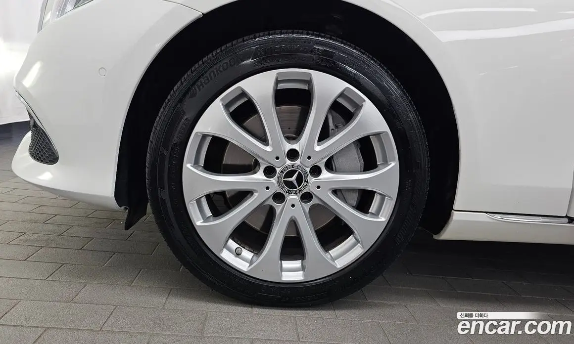 Mercedes-Benz E-Class 2018 2.0 автомат (гидро), фото 5