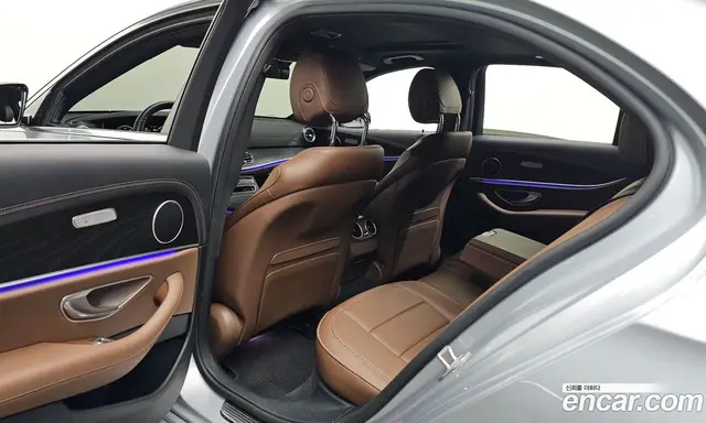 Mercedes-Benz E-Class 2023 2.0 автомат (гидро), миниатюра 11 Mercedes-Benz E-Class 2023 2.0 автомат (гидро), миниатюра 11