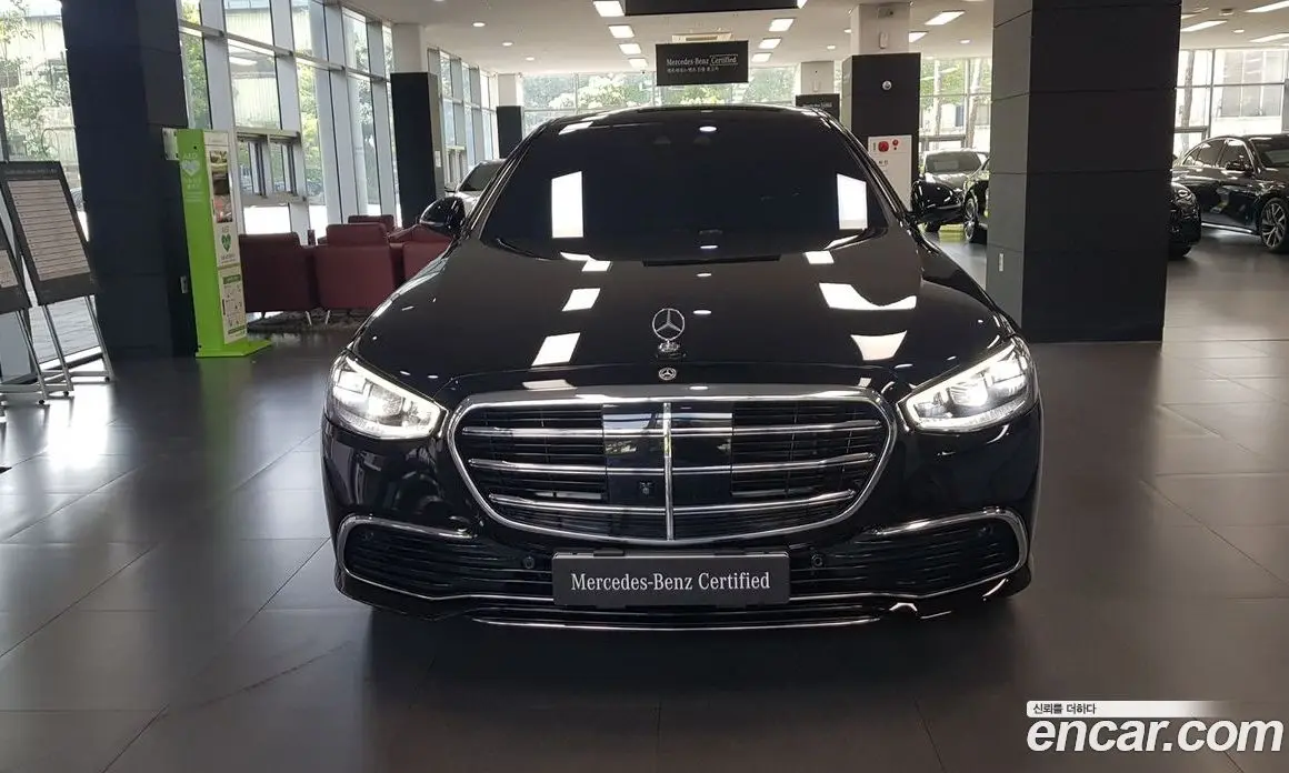 Mercedes-Benz S-Class 2022 4.0 автомат (гидро), фото 3