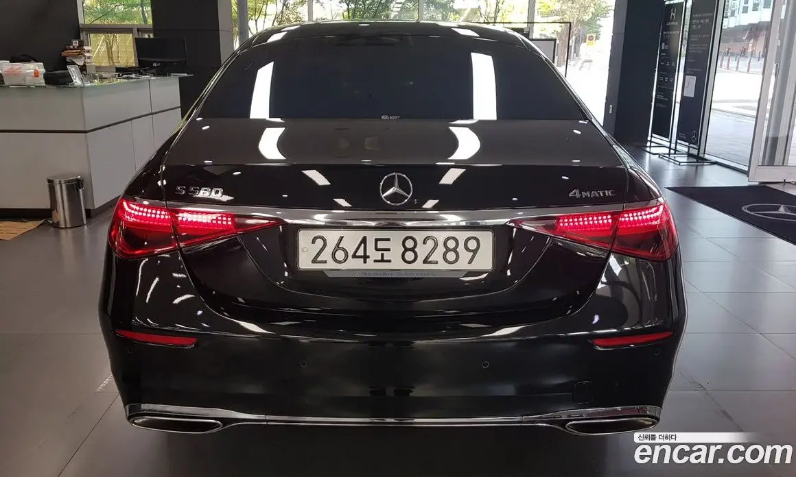 Mercedes-Benz S-Class 2022 4.0 автомат (гидро), фото 4