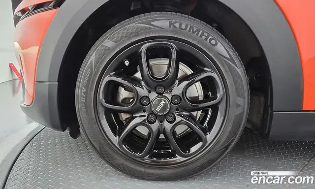 Mini Cooper 2018 1.5 автомат (гидро), миниатюра 5 Mini Cooper 2018 1.5 автомат (гидро), миниатюра 5