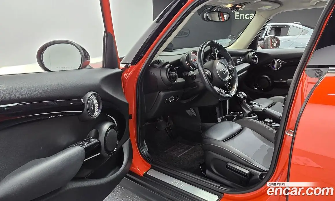 Mini Cooper 2018 1.5 автомат (гидро), фото 10 Mini Cooper 2018 1.5 автомат (гидро), фото 10