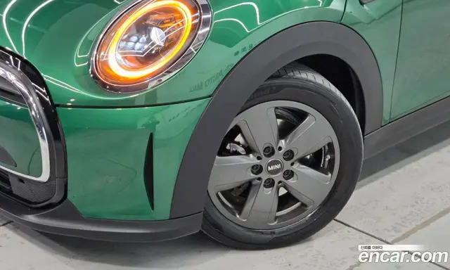 Mini Cooper 2021 1.5 автомат (гидро), миниатюра 3