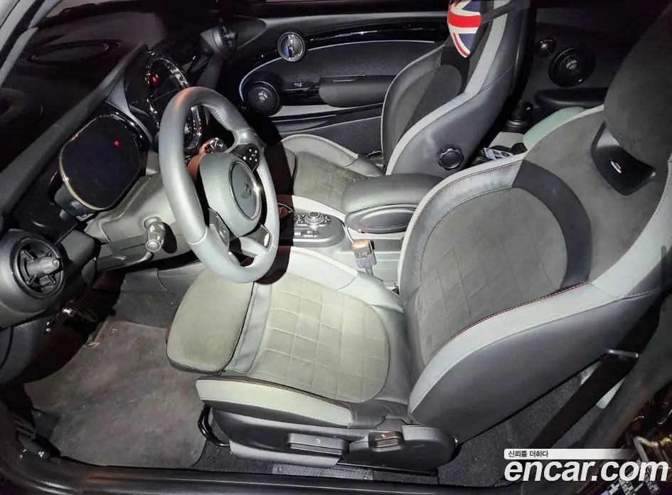 Mini Cooper 2023 2.0 автомат (гидро), фото 5