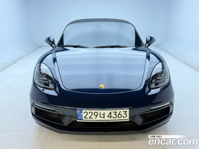 Porsche 718, 2021, 21 600 км