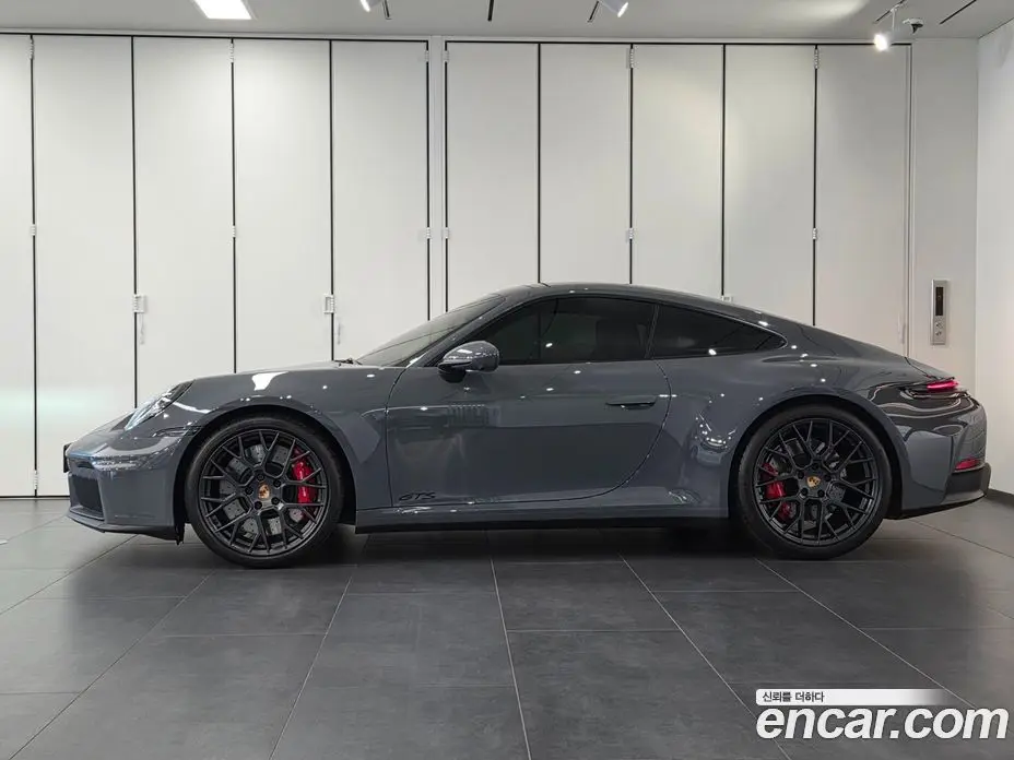 Porsche 911 2025 3.6 автомат (гидро), фото 6 Porsche 911 2025 3.6 автомат (гидро), фото 6
