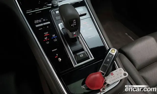 Porsche Panamera 2018 3.0 автомат (гидро), миниатюра 9