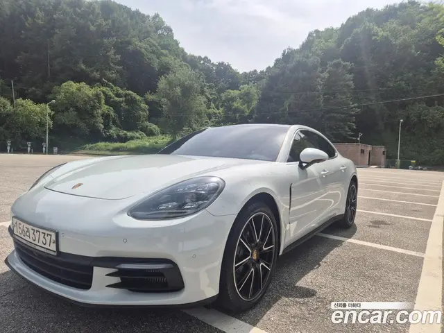 Porsche Panamera 2018 2.9 автомат (гидро), миниатюра 3 Porsche Panamera 2018 2.9 автомат (гидро), миниатюра 3