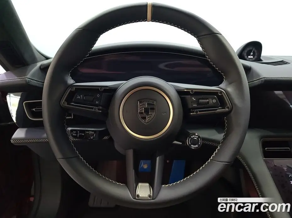 Porsche Taycan 2025 0.1 автомат (гидро), фото 10
